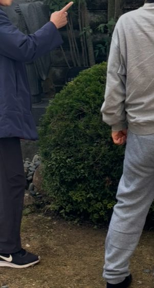 目撃情報をもとに聞き込み